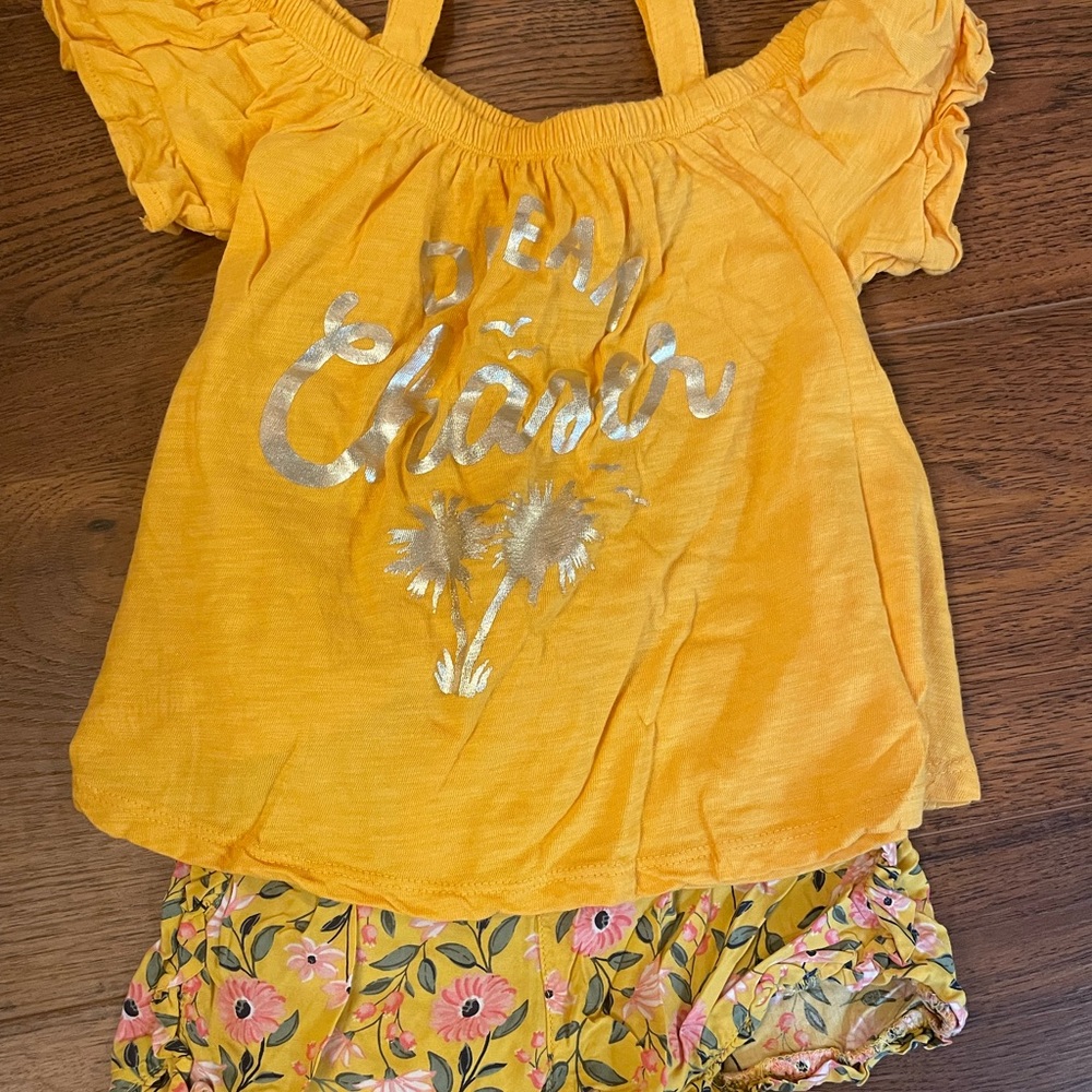 Girls “Dream Chaser” old navy cold shoulder top and floral shorts